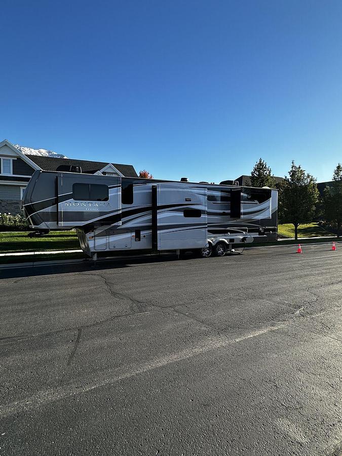 Used 2022 Keystone Montana Legacy 3761FL Fifth Wheel