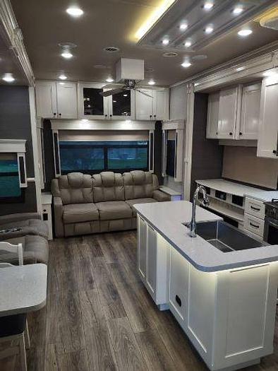 Used 2021 Vanleigh Vilano 320GK