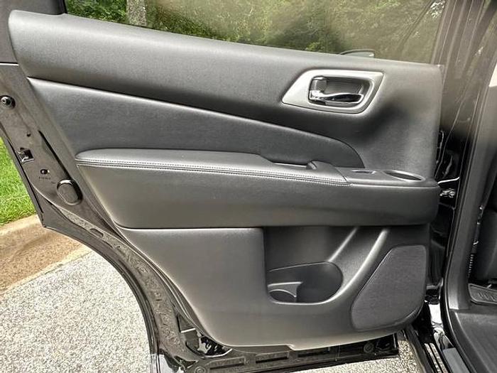 Used 2019 Nissan Pathfinder SV