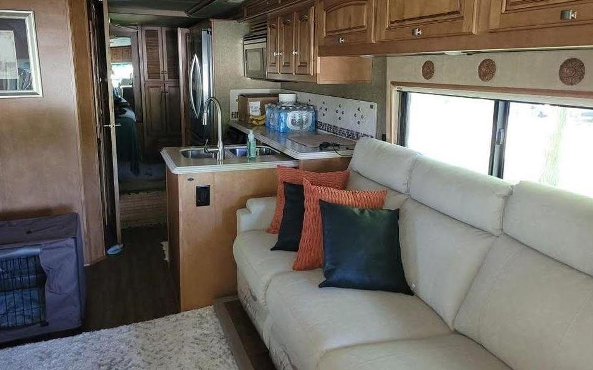 Used 2013 Winnebago Journey 34B Class A Motorhome