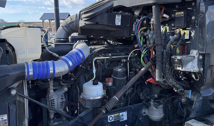 Used 2022 KENWORTH T880S