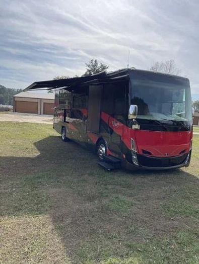 Used 2022 Tiffin Allegro Breeze 33BR