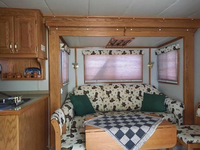 Used 1997 Freightliner FL50 3126 Cat Engine & 1998 4 horse hart QL trailer