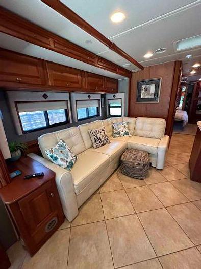 Used 2013 Itasca Meridian 34B