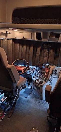 Used 2008 Freightliner Century Signature Series