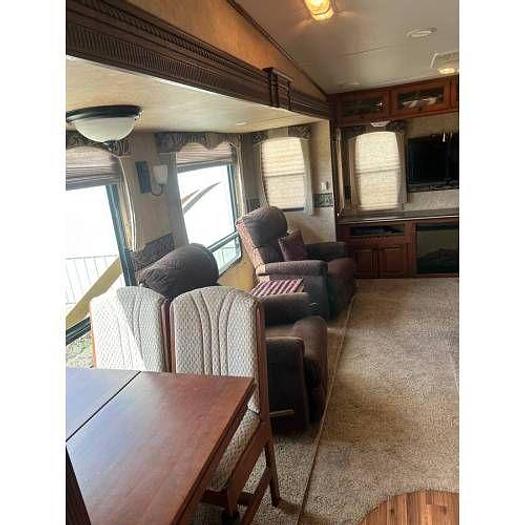Used 2011 Heartland Greystone 32RE