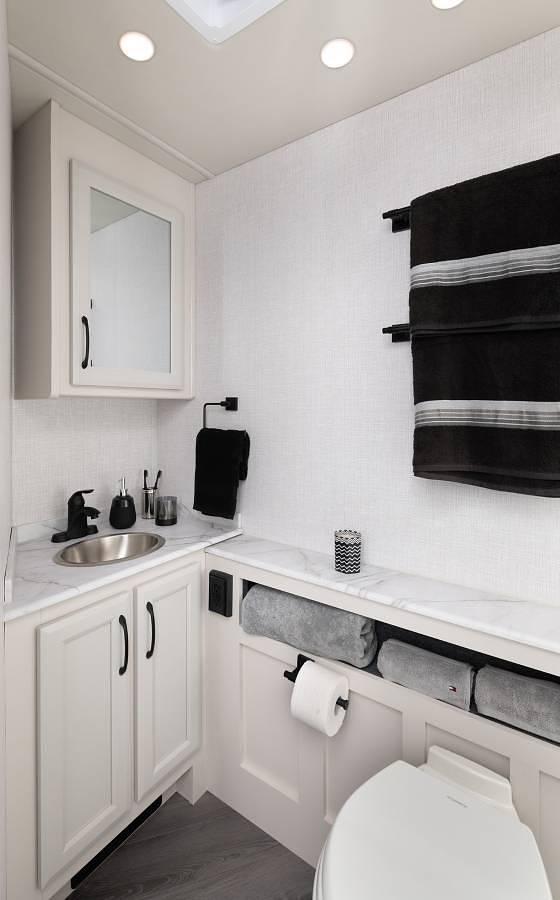 Used 2025 Holiday Rambler Vacationer 33C Class A Motorhome