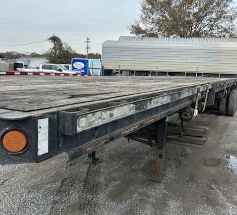Used 2009 FONTAINE FLATBED STRETCH