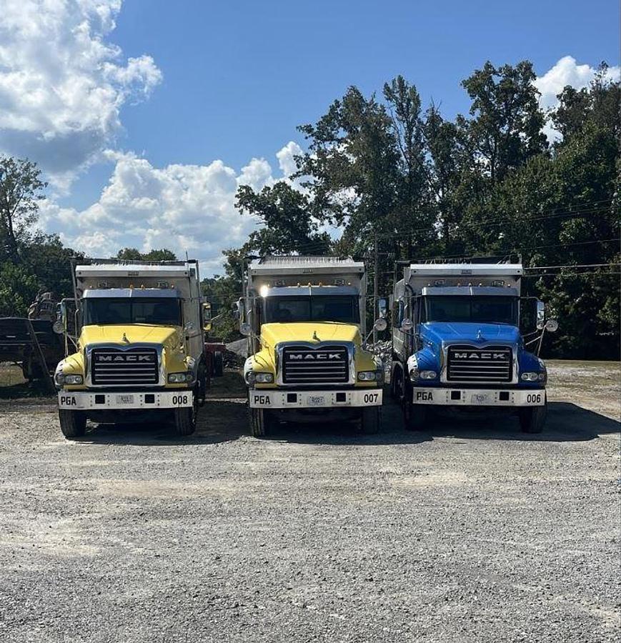 Used 2017 Mack Granite GU713