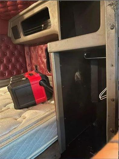 Used 2006 KENWORTH W900L