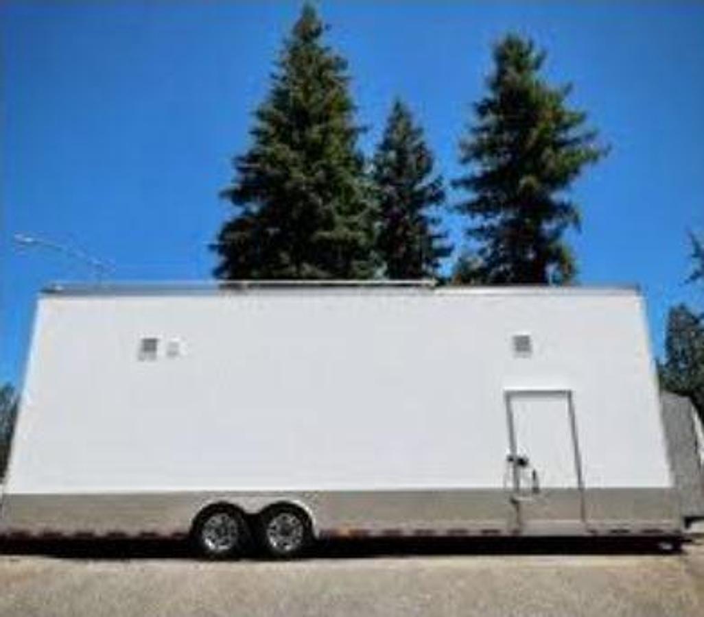 Used 2003 Renegade Command Trailer