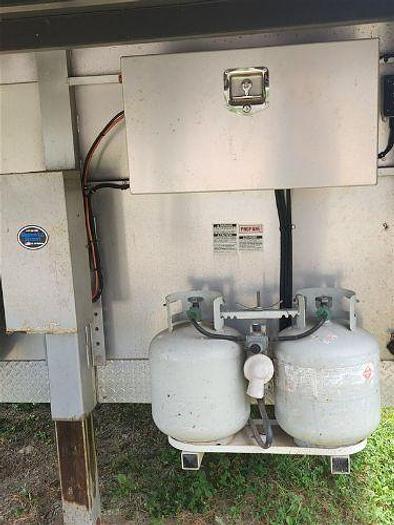 Used 2010 Merhow Aluma Star Three Horse Trailer with Living Quarters