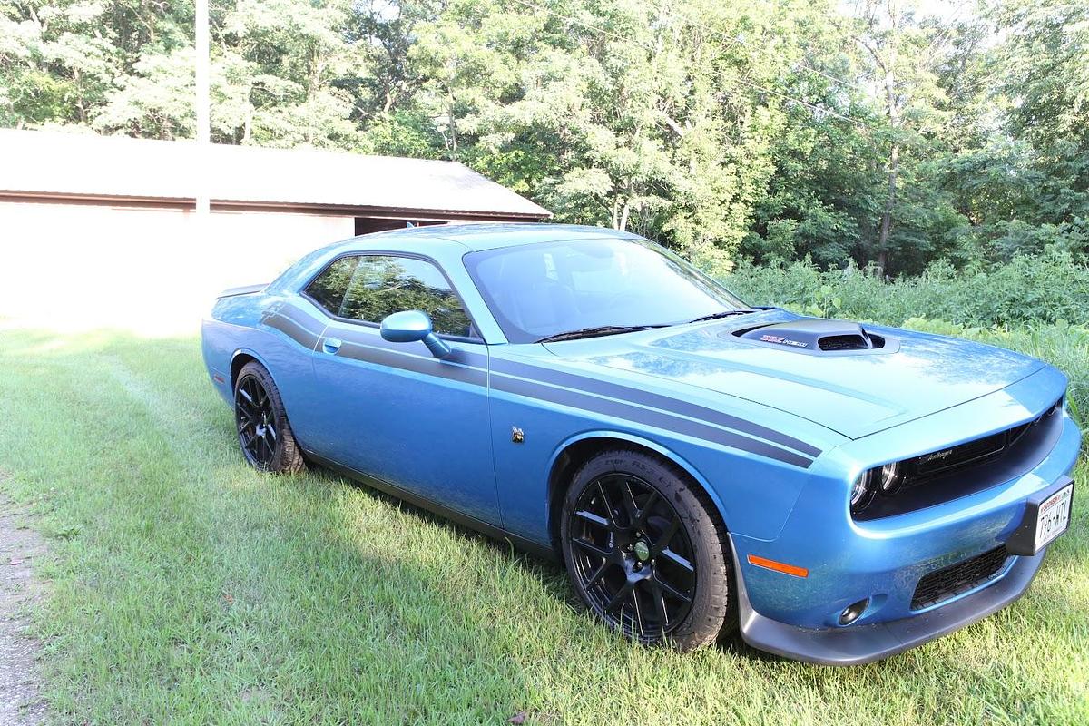 Used 2015 Dodge Challenger R/T Scat Pack / Shaker