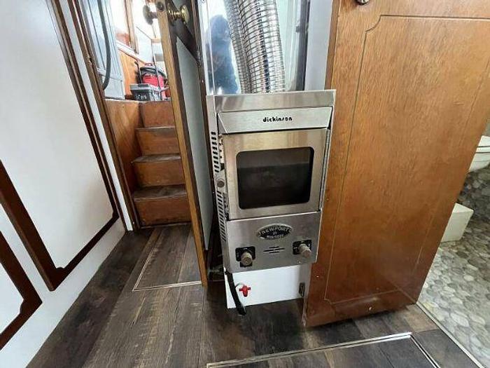 Used 1970 Tollycraft CB Tri Cabin