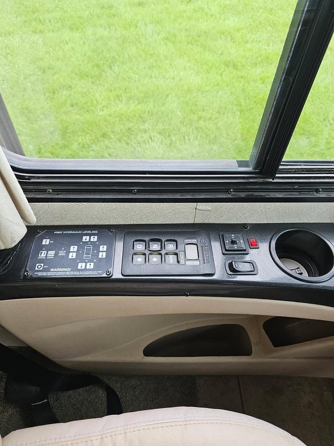 Used 2007 Newmar Kountry Star 3910