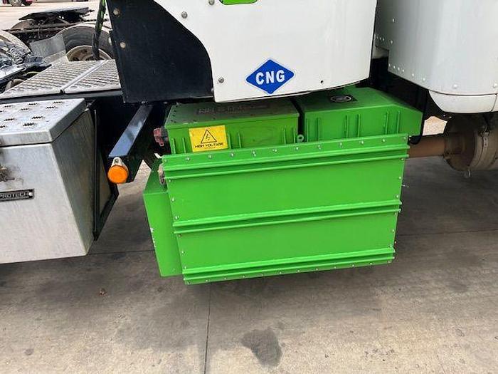 Used 2022 KENWORTH T880