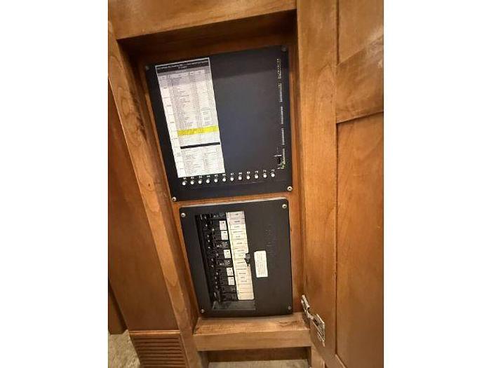 Used 2015 Tiffin Motorhomes Allegro Red 33AA