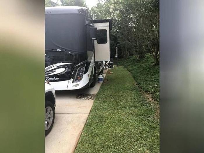 Used 2018 Forest River Berkshire 34QS