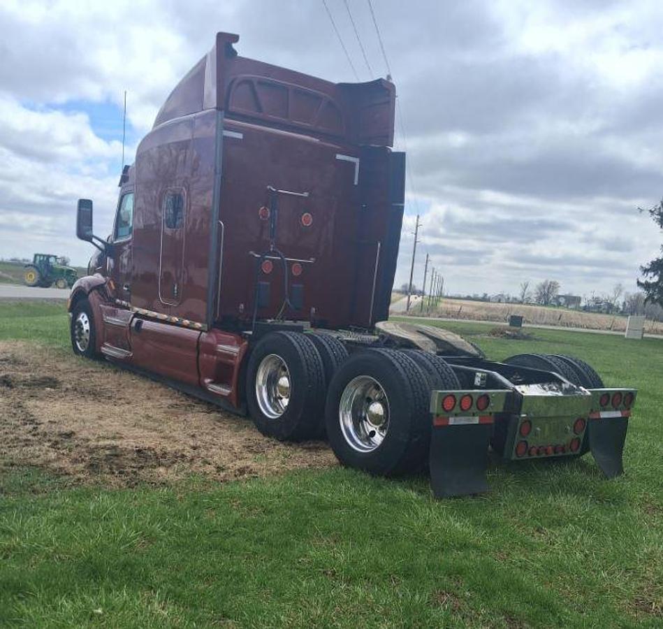 Used 2014 Peterbilt 579