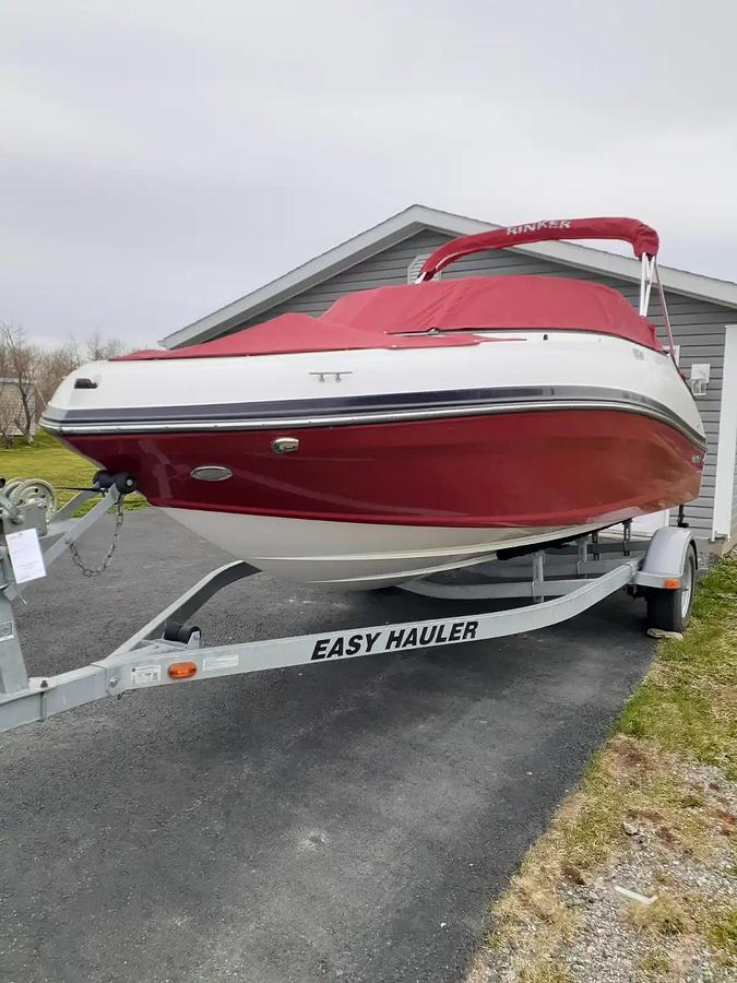 Used 2017 Rinker Boat Co QX-19