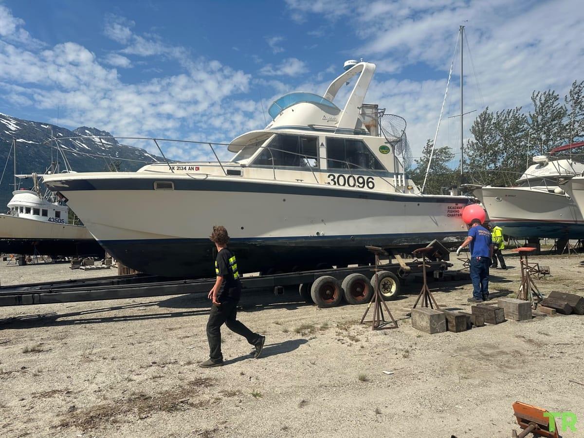 Used 1975 Uni Flight Cabin Cruiser