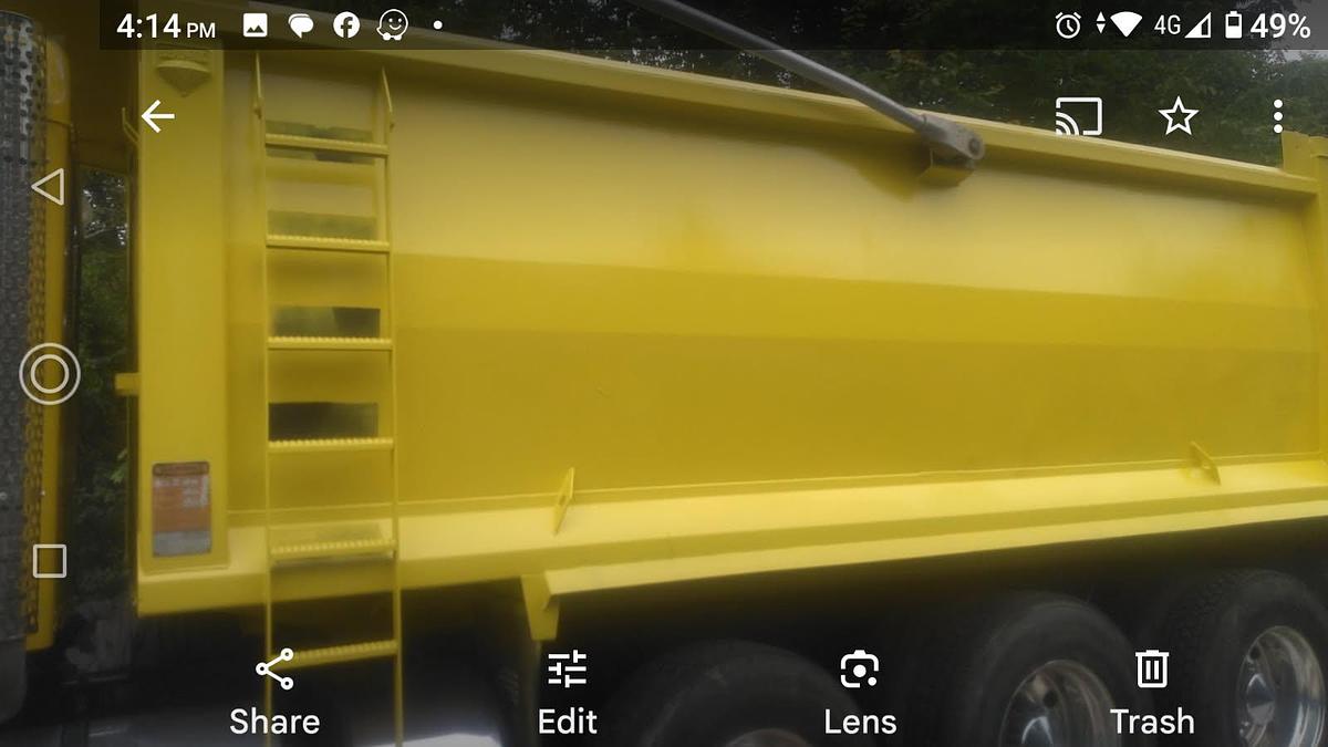 Used 2016 Kenworth T800 Dump Truck