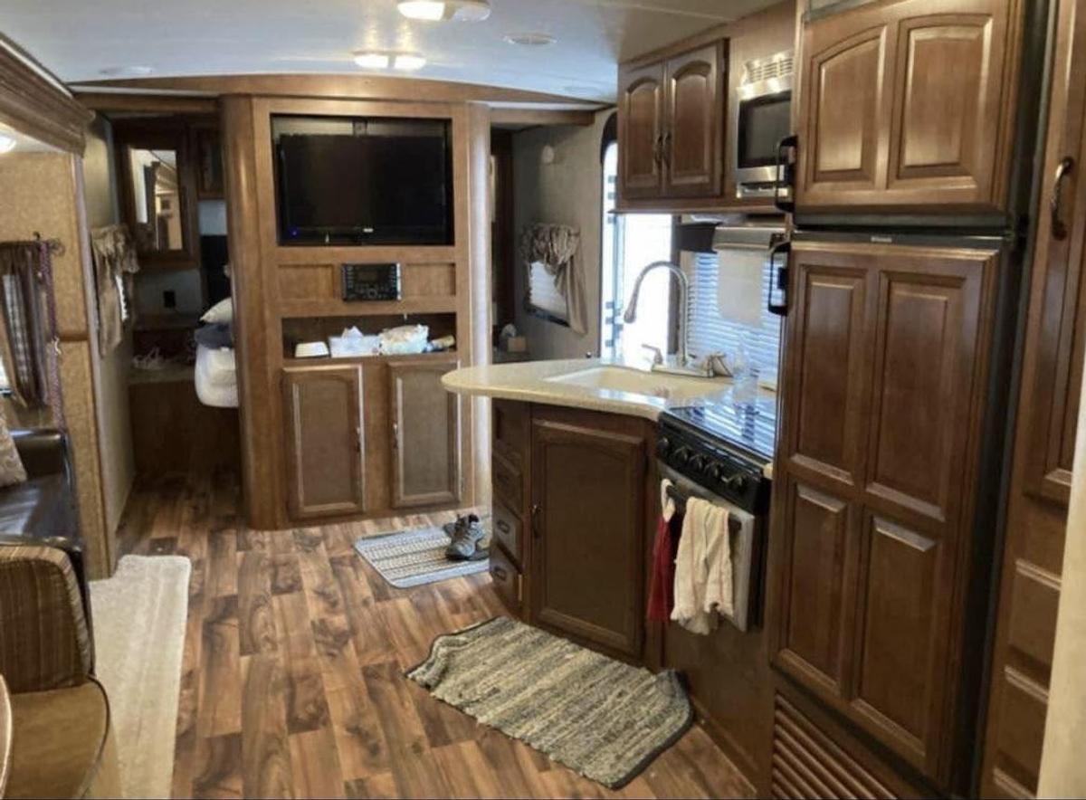 Used 2015 Forest River Hemisphere Lite 312QBUD