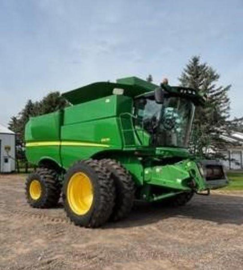 Used 2014 JOHN DEERE S670 Combine