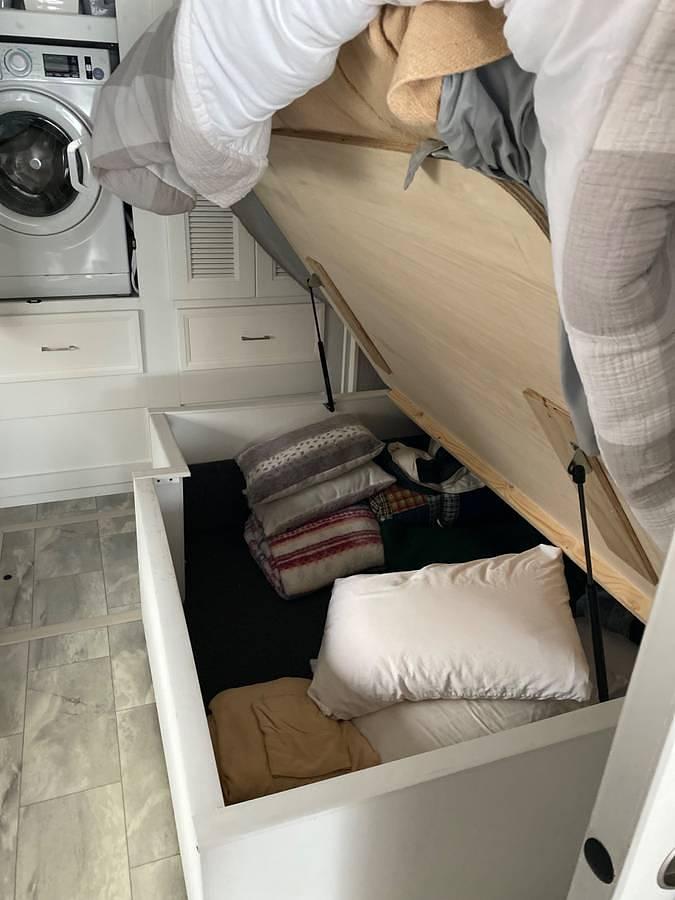 Used 2022 Coachmen Sportscoach 339DS