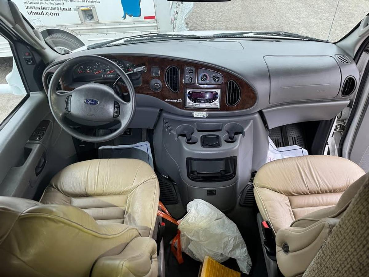 Used 2004 Bigfoot 30MH29SL Class C Motorhome