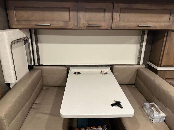 Used 2021 Thor Palazzo 37.4