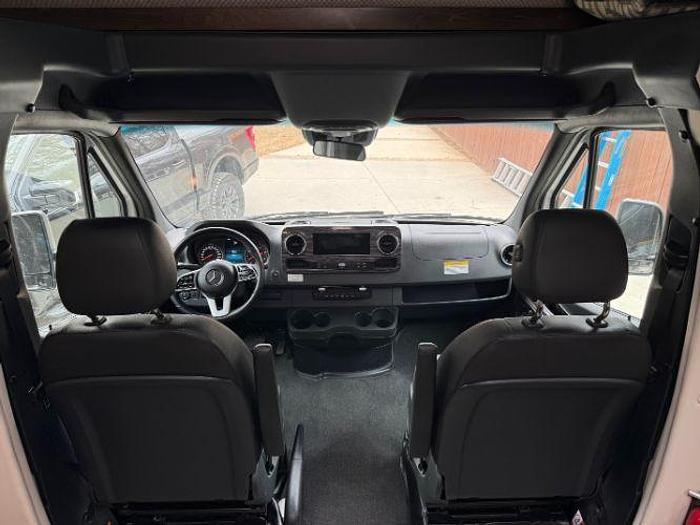 Used 2022 Renegade Vienna 25RMC