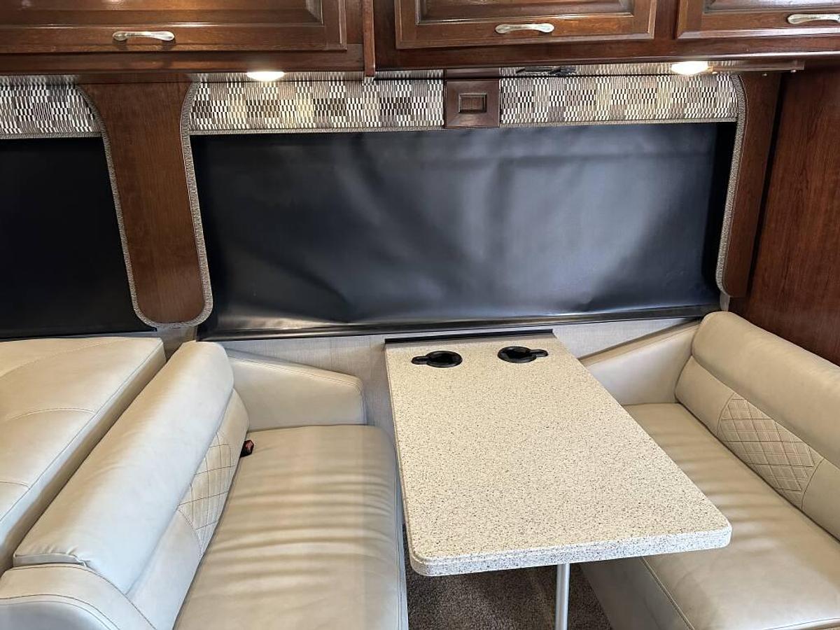 Used 2019 Fleetwood Southwind 34C