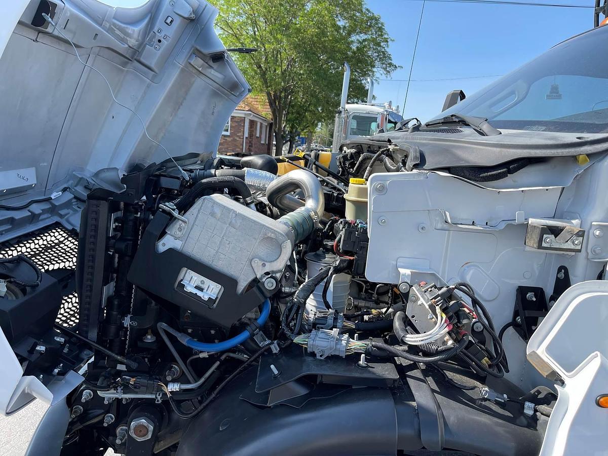 Used 2017 Ford F650 XL Mechanic Service Truck