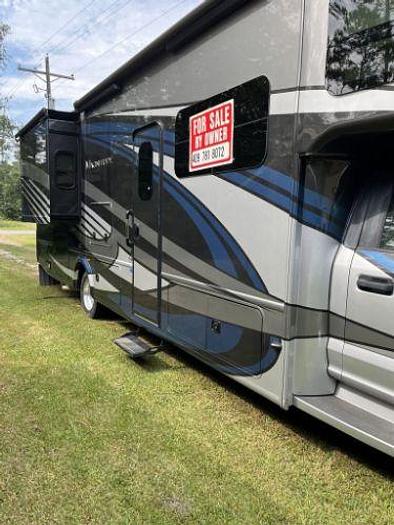 Used 2021 Thor Motor Coach Magnitude BH35