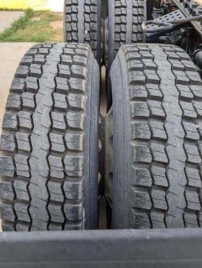 Used 2018 Freightliner Cascadia 125