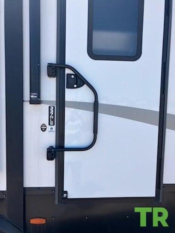 Used 2021 Grand Design Reflection 337RLS Fifth Wheel
