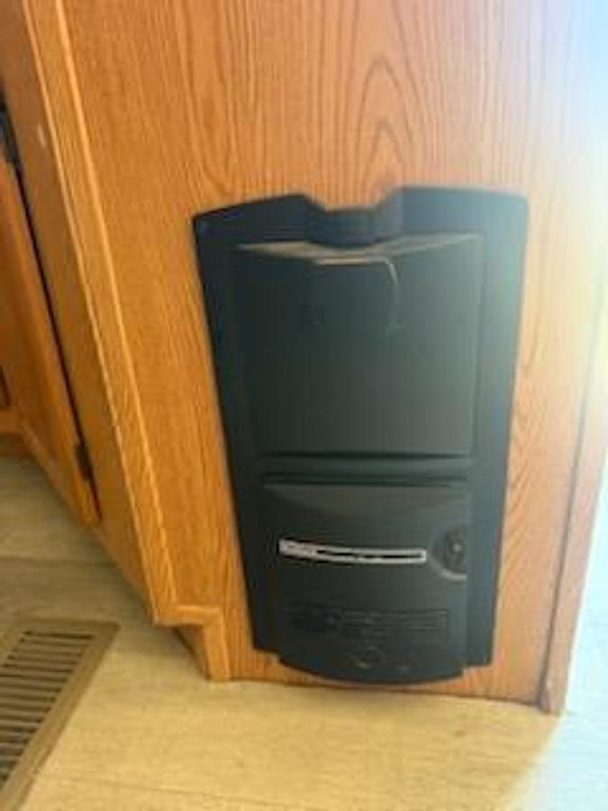 Used 2006 Keystone Montana 1647598 Fifth Wheel 