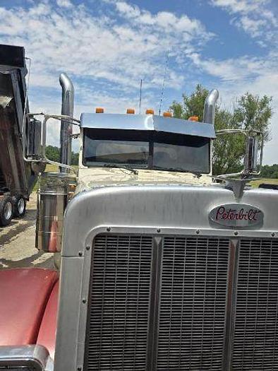 Used 2005 Peterbilt 379