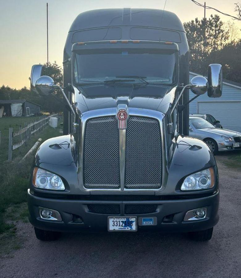 Used 2014 KENWORTH T660