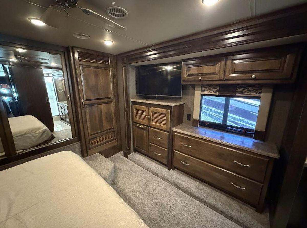 Used 2016 Tiffin Allegro Red 37PA