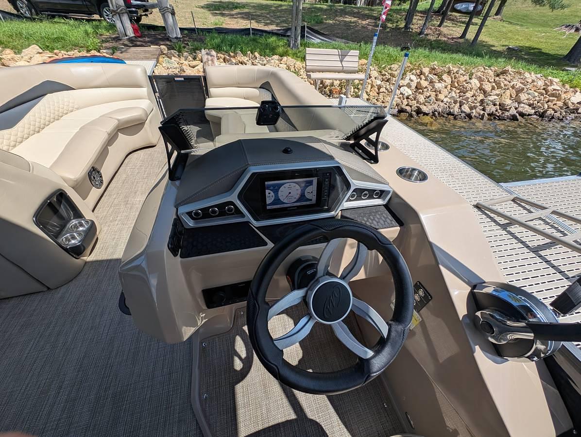 Used 2022 Encore RF SHOP Manitou Tritoon Boat