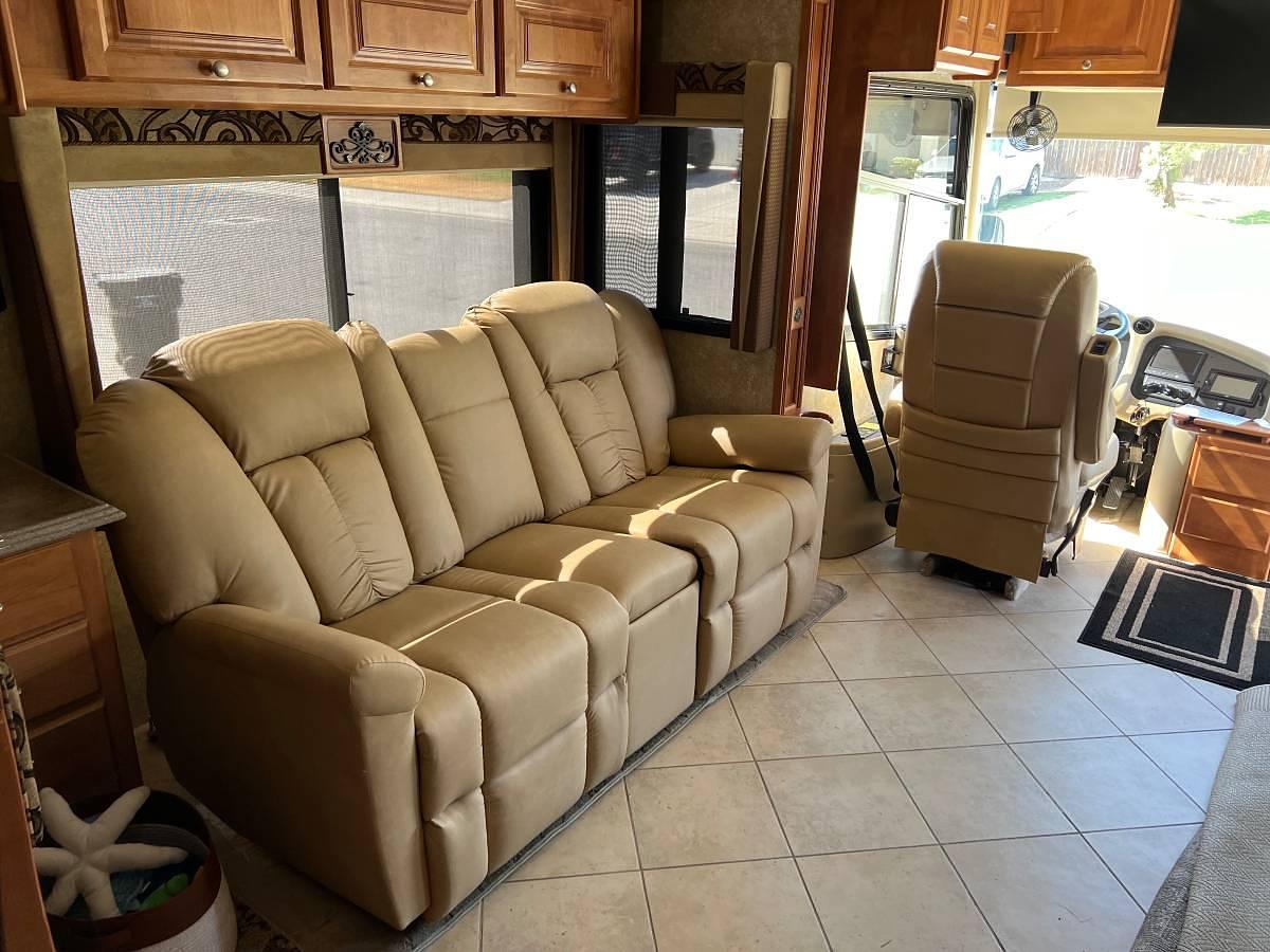 Used 2010 Tiffin Phaeton 40QTH