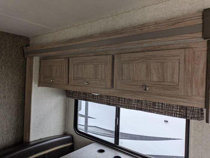 Used 2018 Forest River Sunseeker 2850SLE