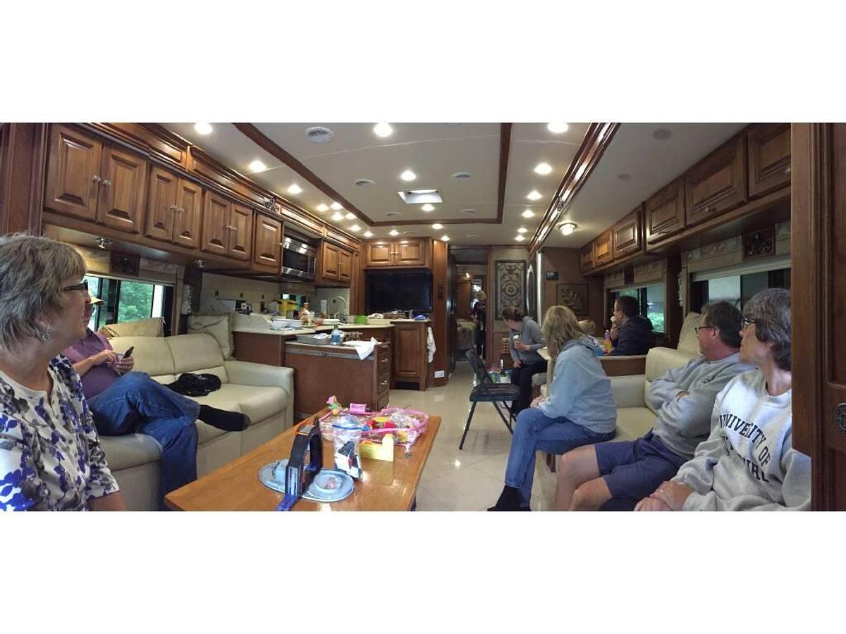 Used 2011 Tiffin Phaeton 40QKH