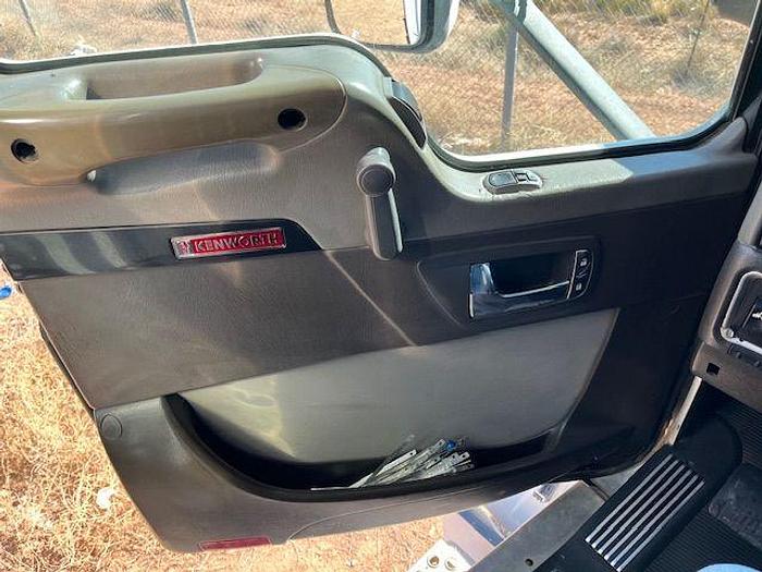 Used 2014 KENWORTH T800
