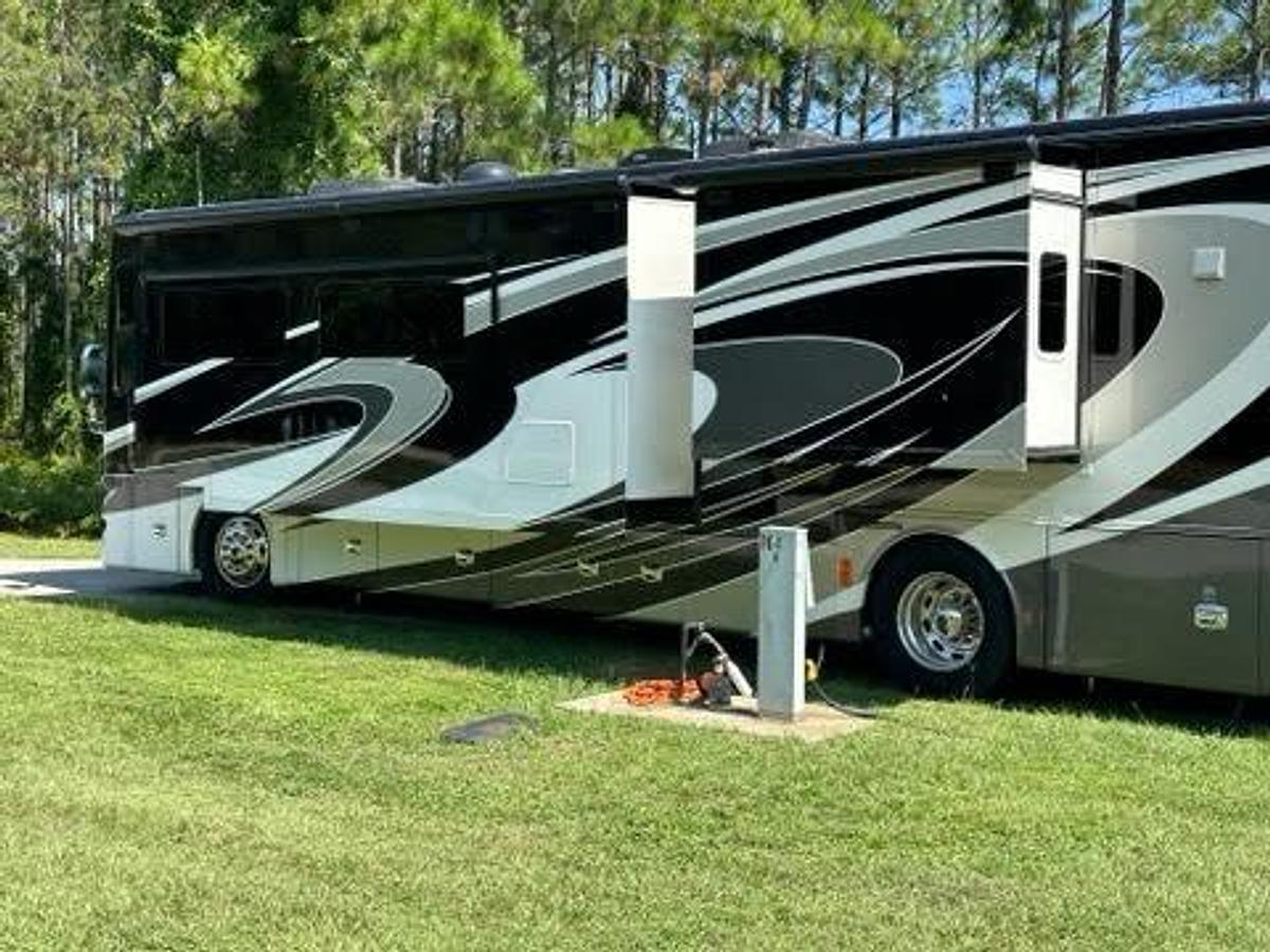 Used 2016 Tiffin Motorhomes Phaeton 40QBH Class A Motorhome
