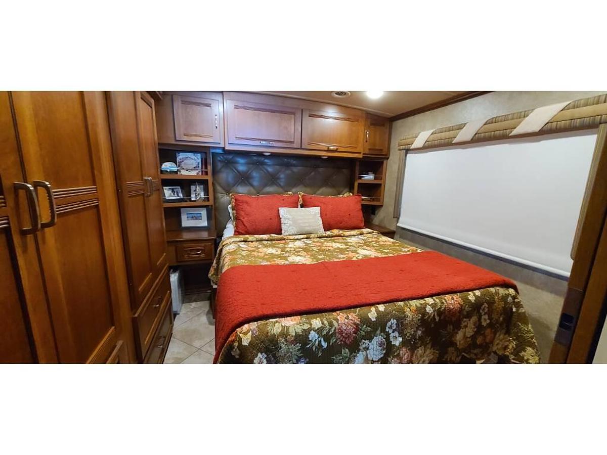 Used 2017 Winnebago Forza 34T