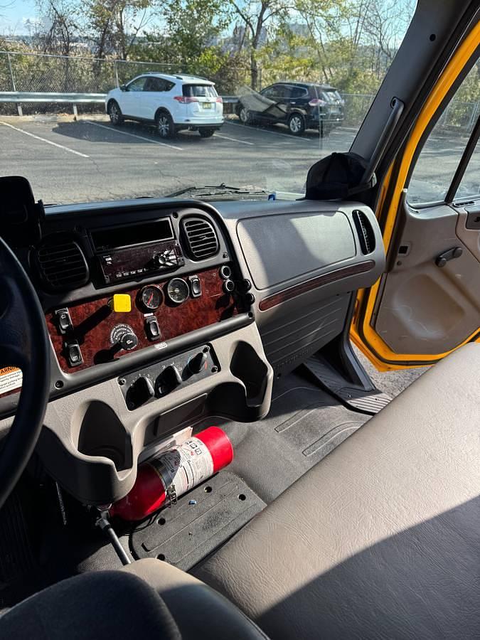 Used 2019 Freightliner M2 Business Class