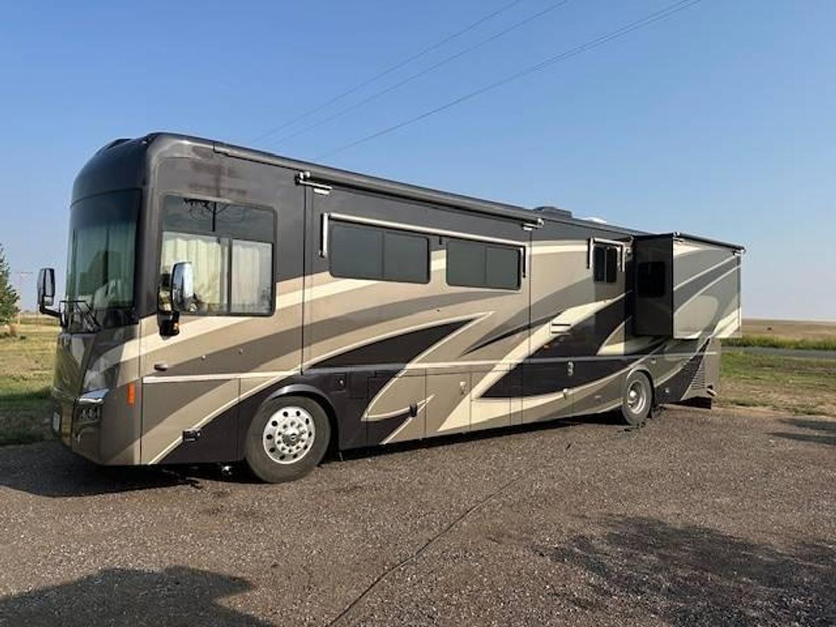 Used 2008 Winnebago Tour 40KD Class A Motorhome